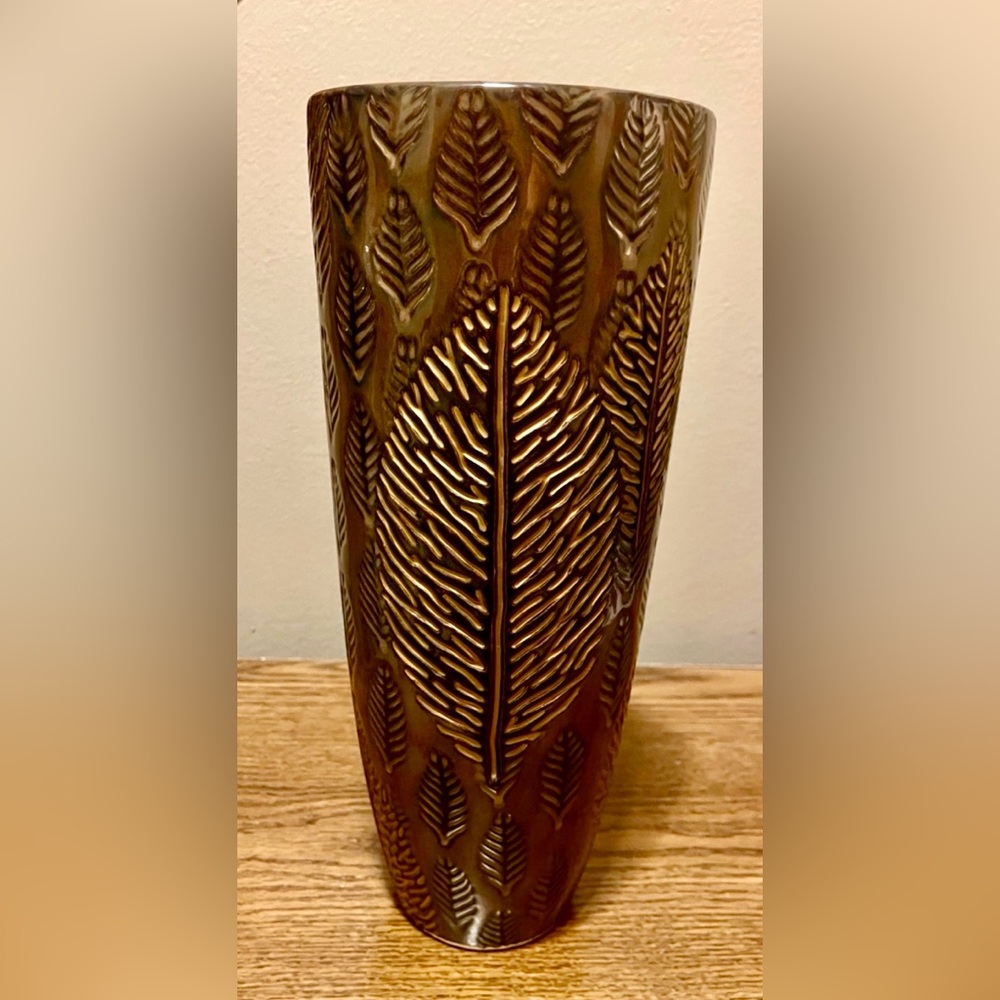 Brown Leaf Imprinted Vase